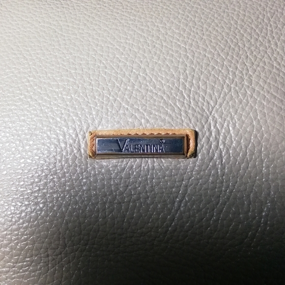 Valentina leather bag - Picture 8 of 14